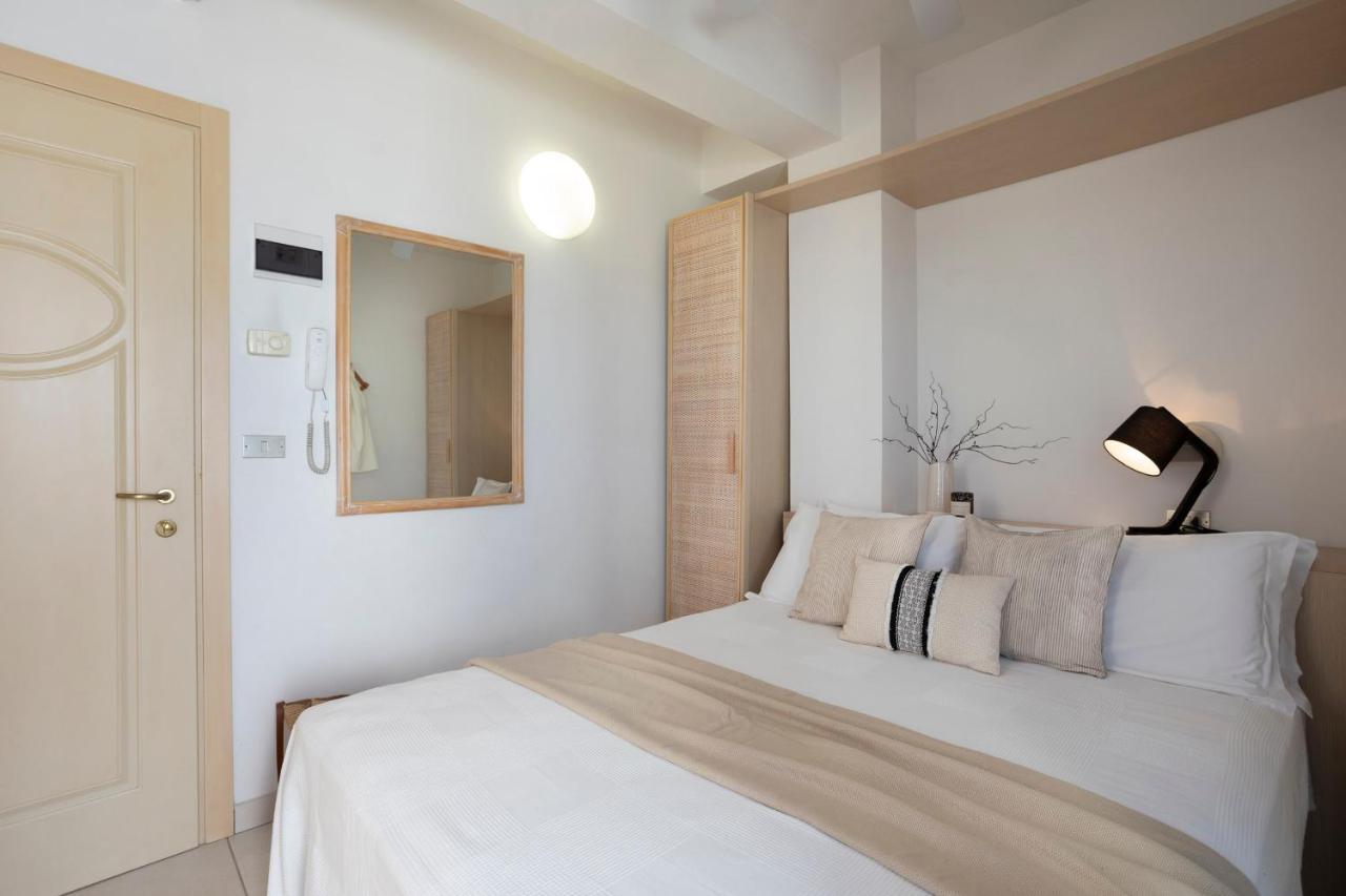 Hotel Teti Bellaria-Igea Marina Exteriör bild