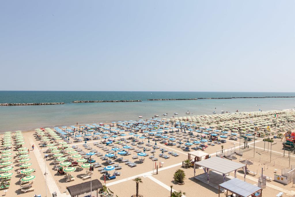 Hotel Teti Bellaria-Igea Marina Exteriör bild